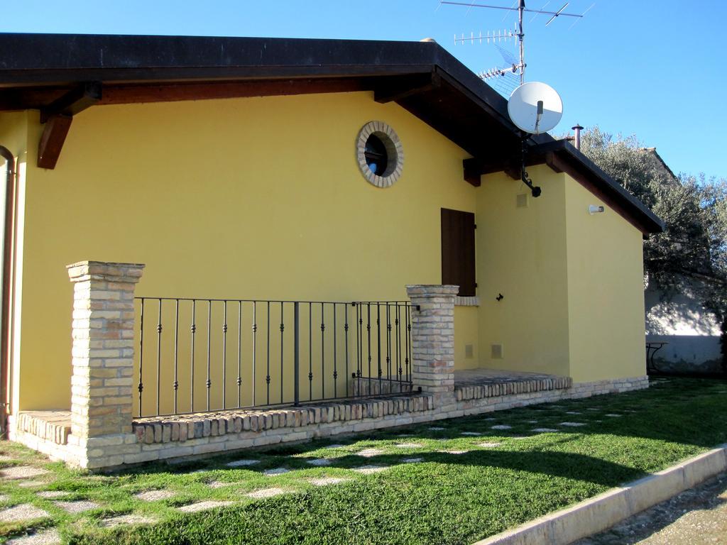 Agriturismo Tenuta Santa Maria Notaresco Екстериор снимка
