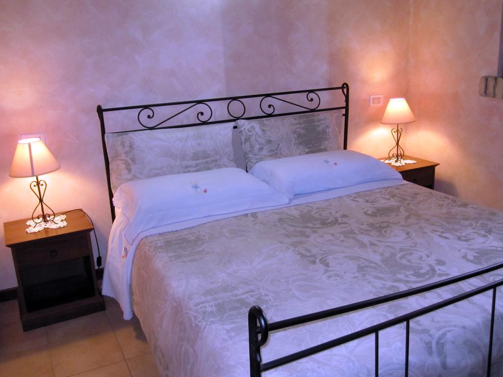 Agriturismo Tenuta Santa Maria Notaresco Екстериор снимка