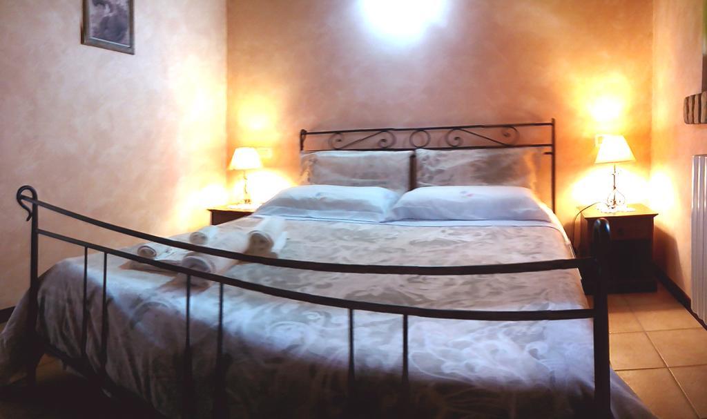 Agriturismo Tenuta Santa Maria Notaresco Екстериор снимка